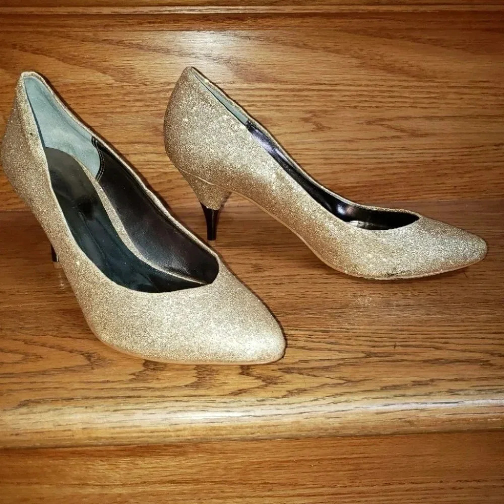 Marco Santi‎ 7M gold glitter pumps